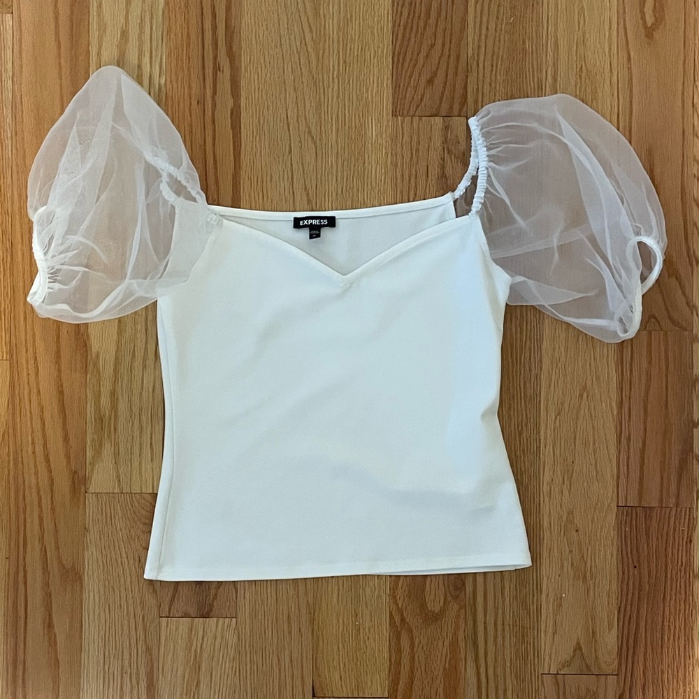 Bachelorette ready! - Express Puff Sleeve Shirt (S)